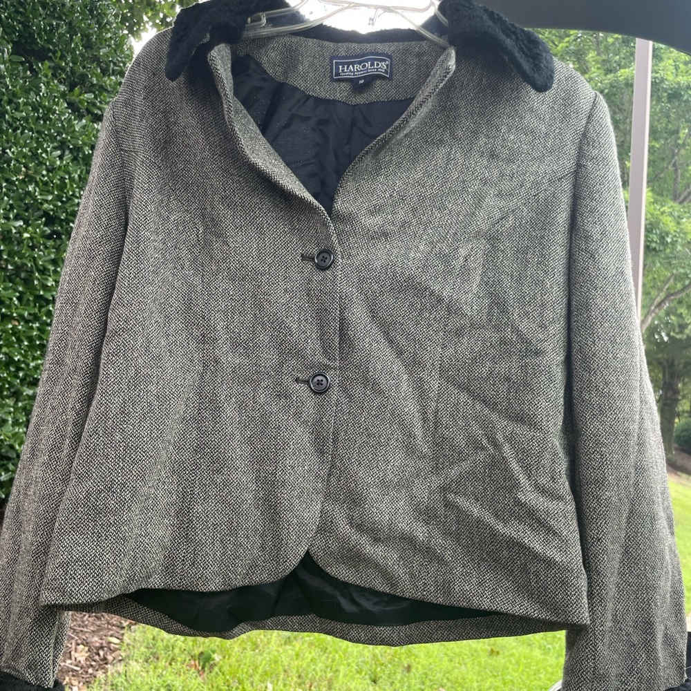 Harold's Gray Cropped Blazer Wool Blend